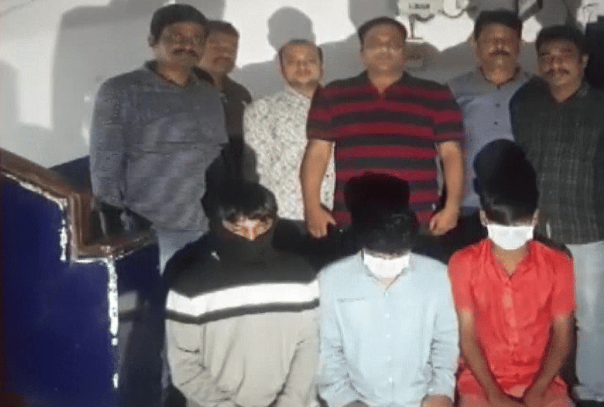 Maharashtra crime news: gay racket busted, used to rob people with online gay dating app