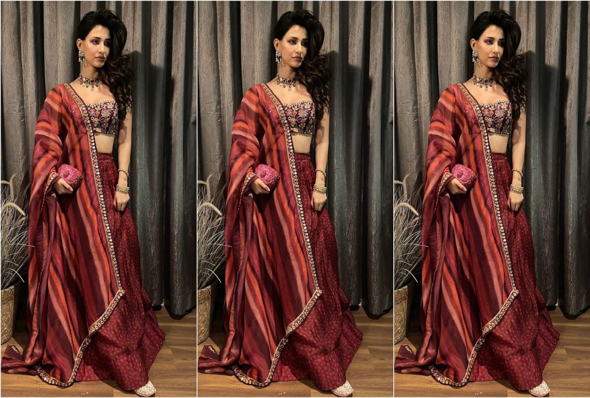 disha patani gorgeous look in bold nek blouse with lehenga