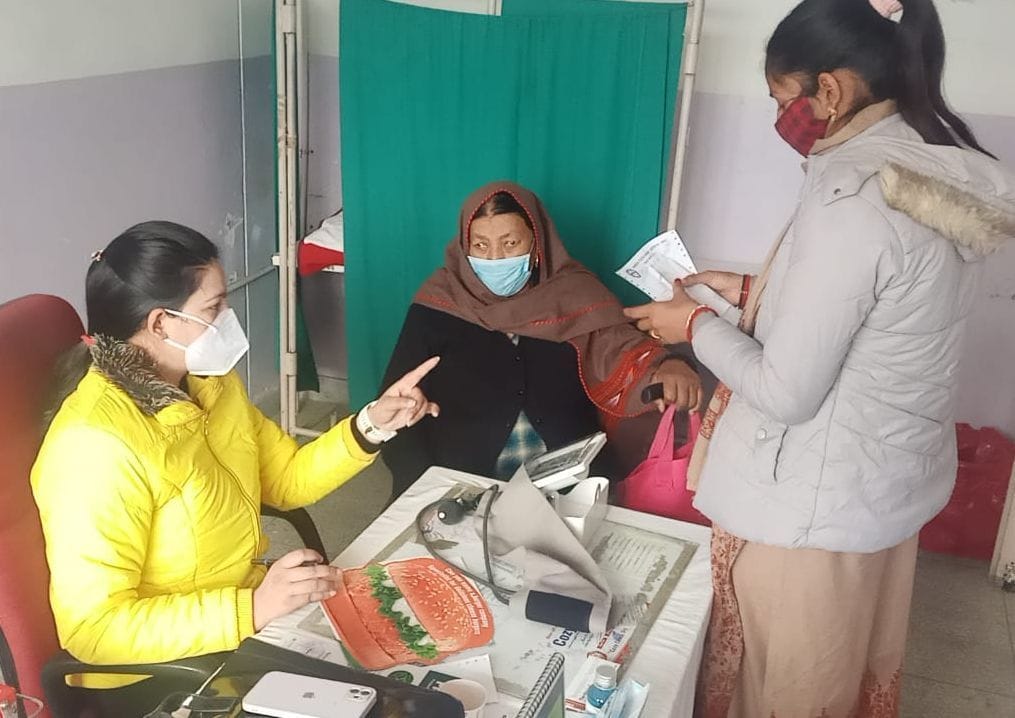 Eight doctors in Mandi district, 361 people including 19 children infected with Karena