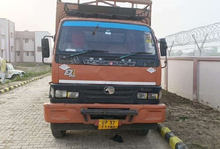 Cantor full of 4500 kg beef caught in Hisar of Haryana