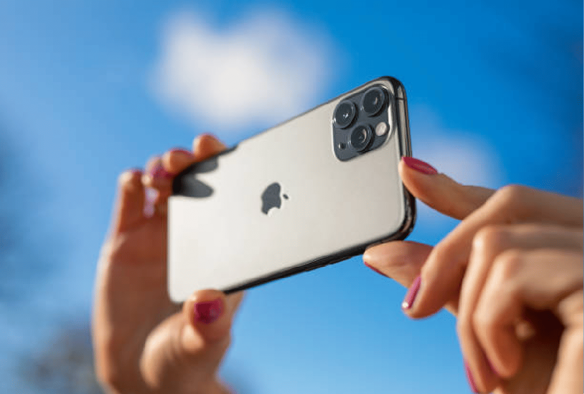 Apple Stops Product Sales in Russia Amid Ukraine Crisis