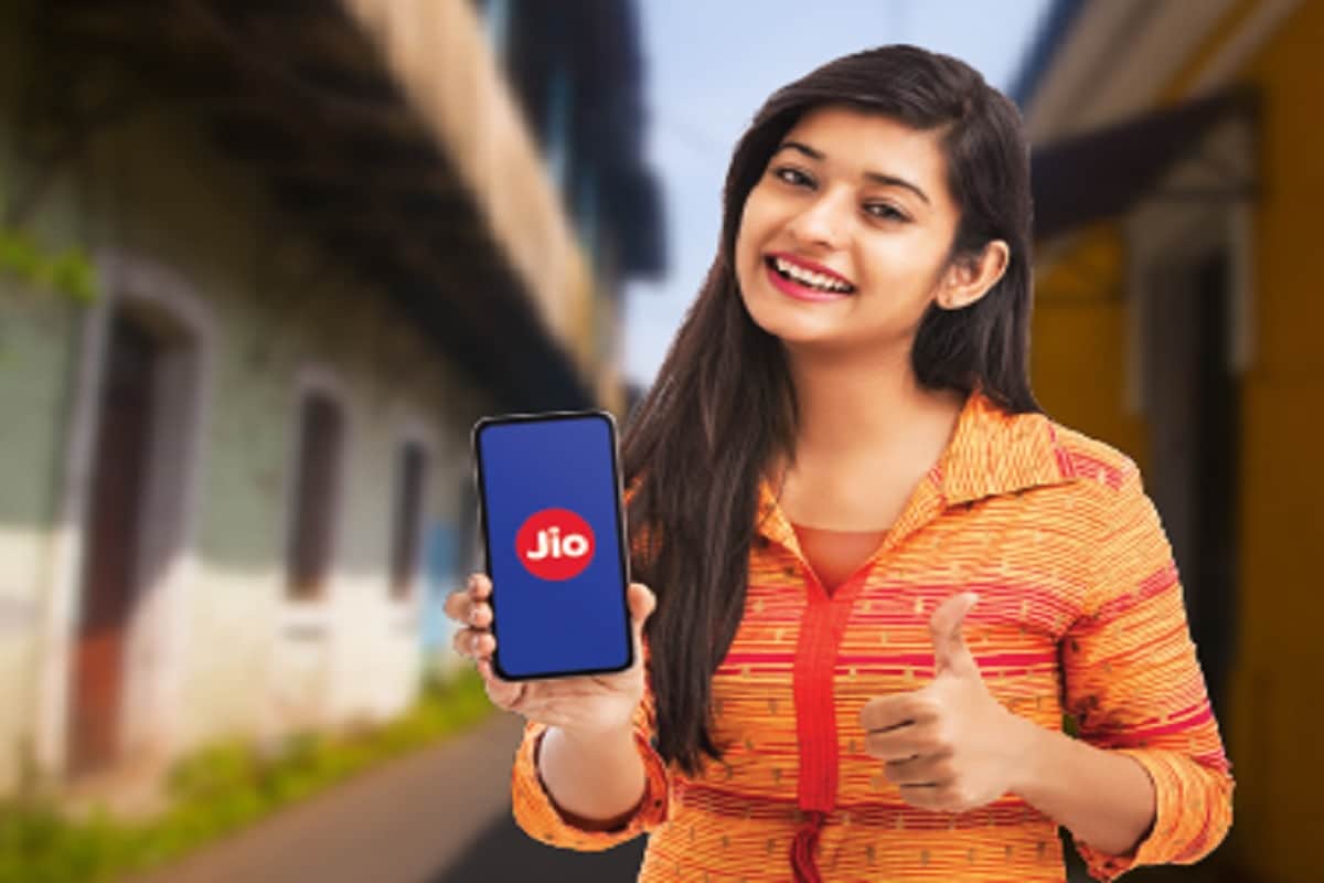 Jio Recharge Plan Jio Postpaid Plan Rs 799 Calling Data Benefits and Netflix Amazon Prime Subscription News in Hindi