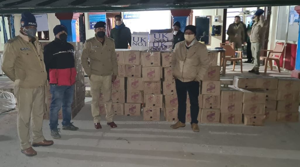 170 Carton liquor Seized In Ranikhet