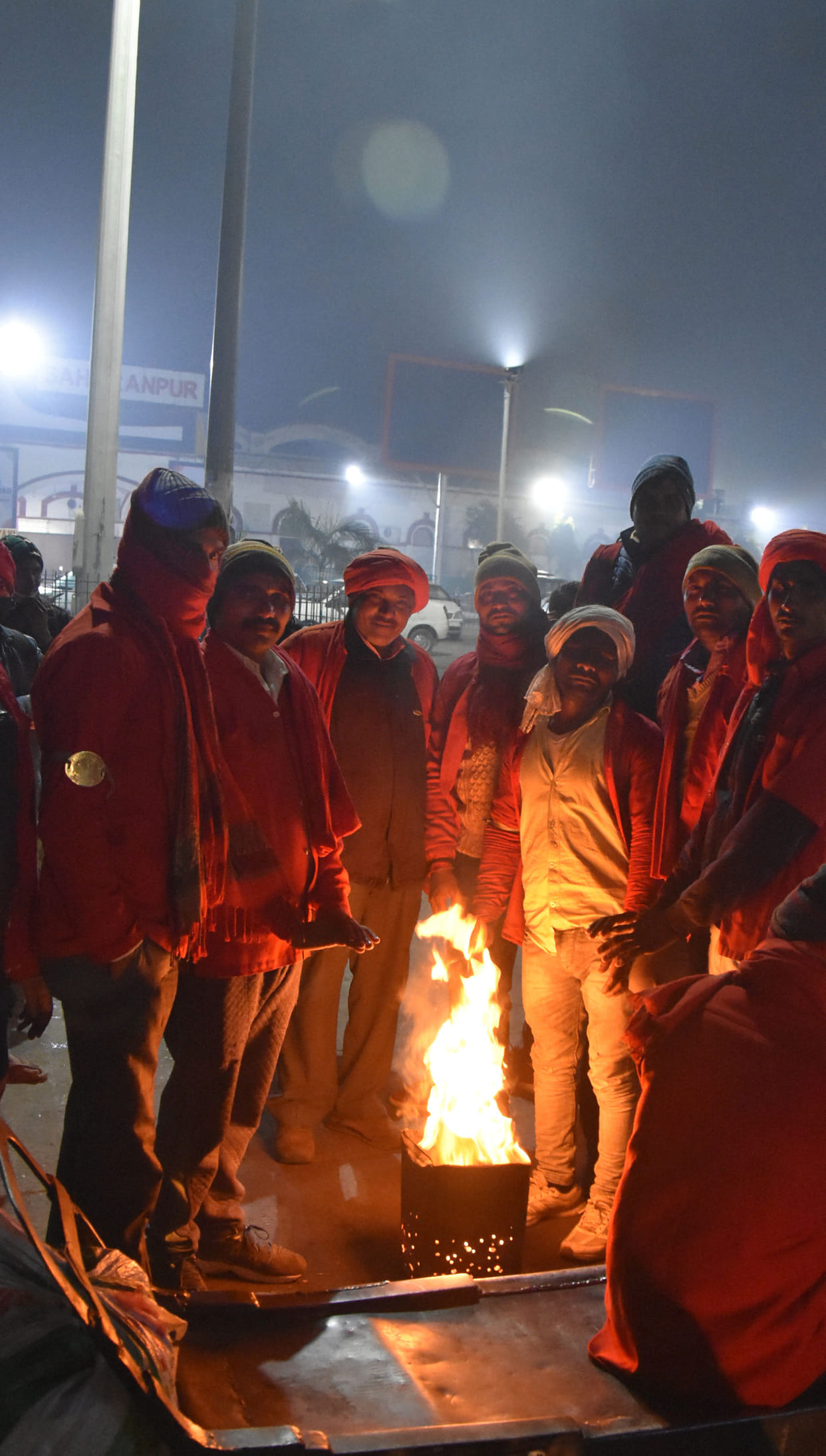 Light sunshine gave relief, cold wave increased cold