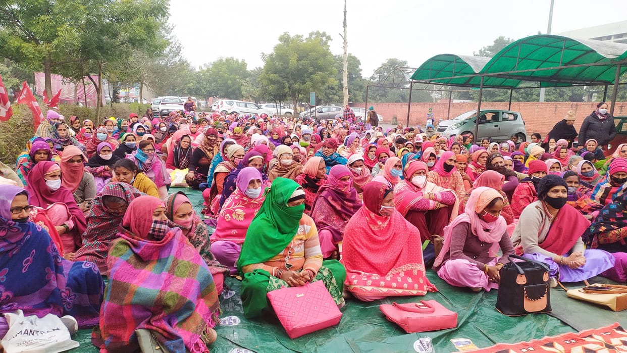 Officials did not reach the meeting with Anganwadi workers, boycotted