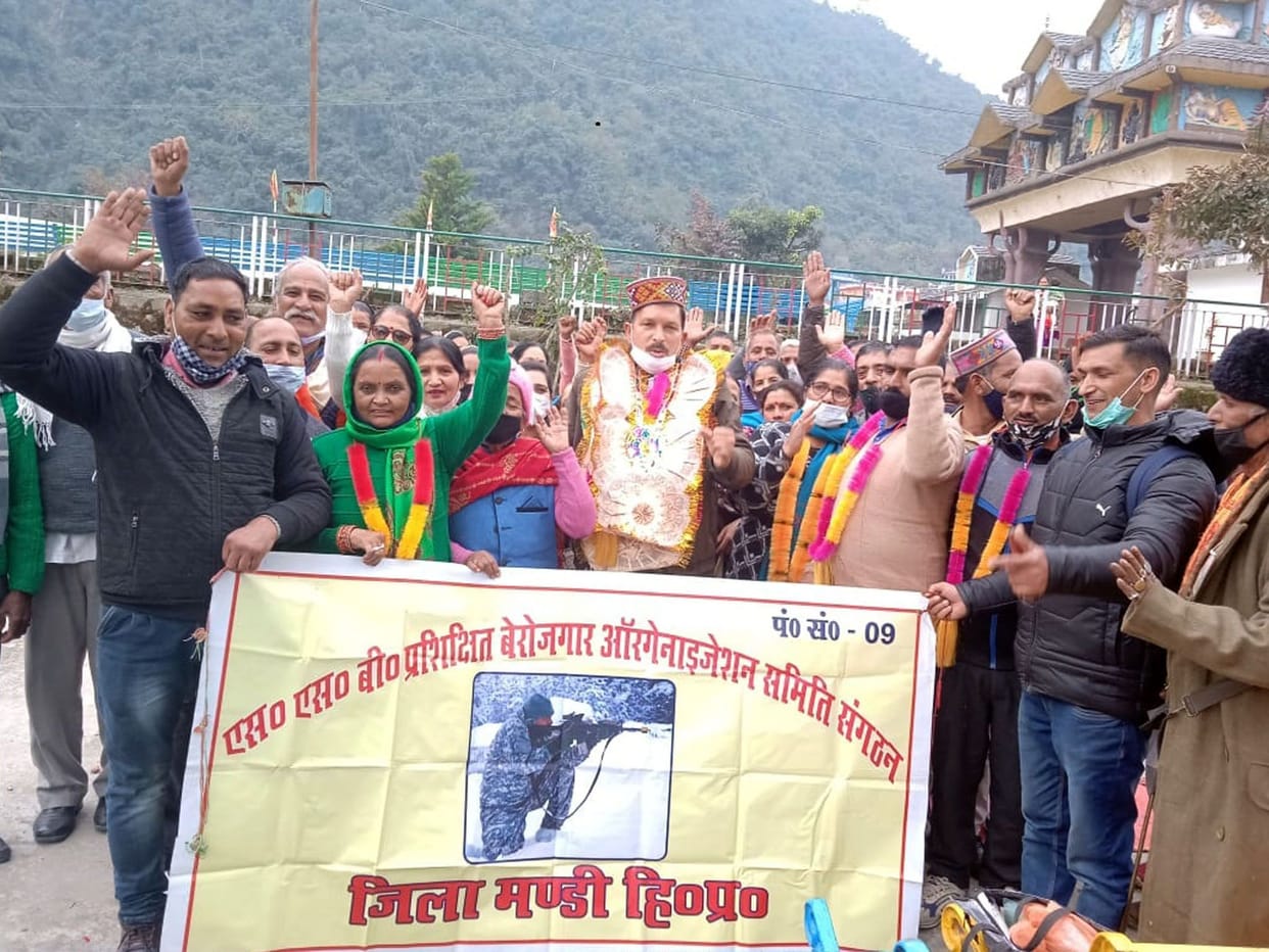 SSB guerrillas celebrate after High Court's decision