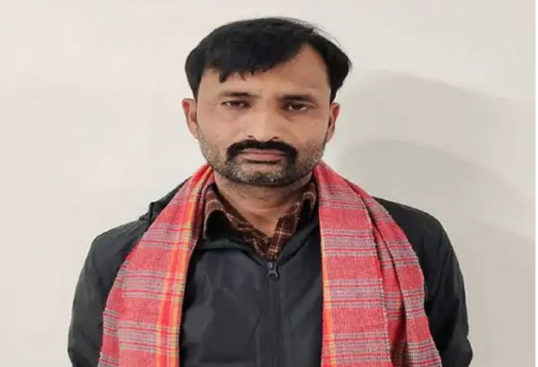 stf varanasi unit arrested ramesh singh Kaka gang henchman from mau arrested 29 cases are registered on him