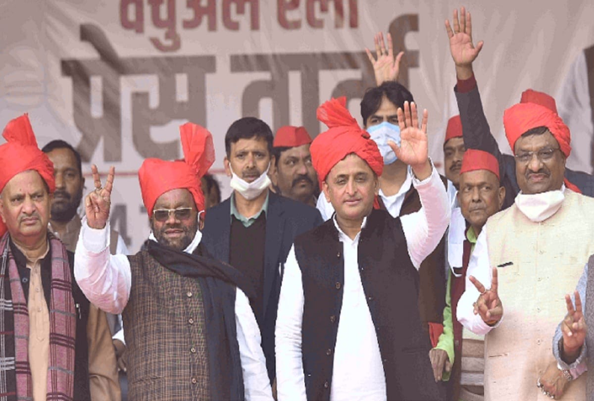 Election commission advises Samajwadi Party to be careful in future and follow guidelines