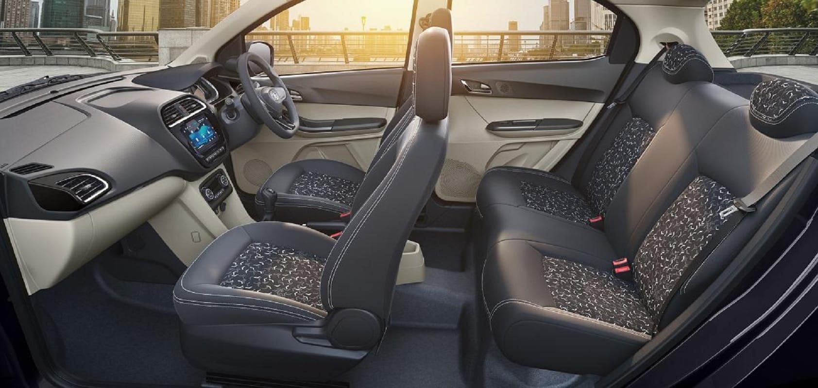 Tata Tiago News in Hindi Tata Tiago Hatchback Crosses 4 Lakh Sales Milestone In India Tata Motors Cars