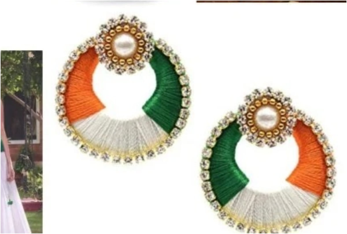 independence day 2022 bangles to earrings accessories and makeup for look trendy in tri color