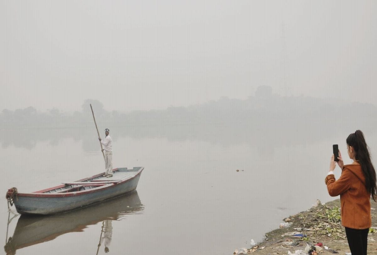 Weather update Cold day condition in Agra for the sixth consecutive day