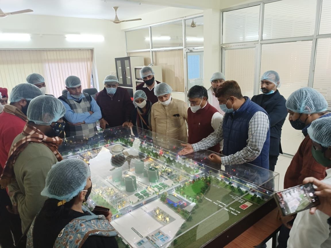 The team of the corporation went on a tour of Indore, learned the methodology of waste management and disposal
