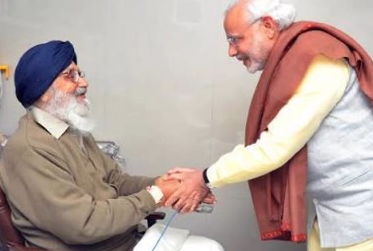 PM Narendra Modi spoke to Parkash Singh Badal and enquired about his health