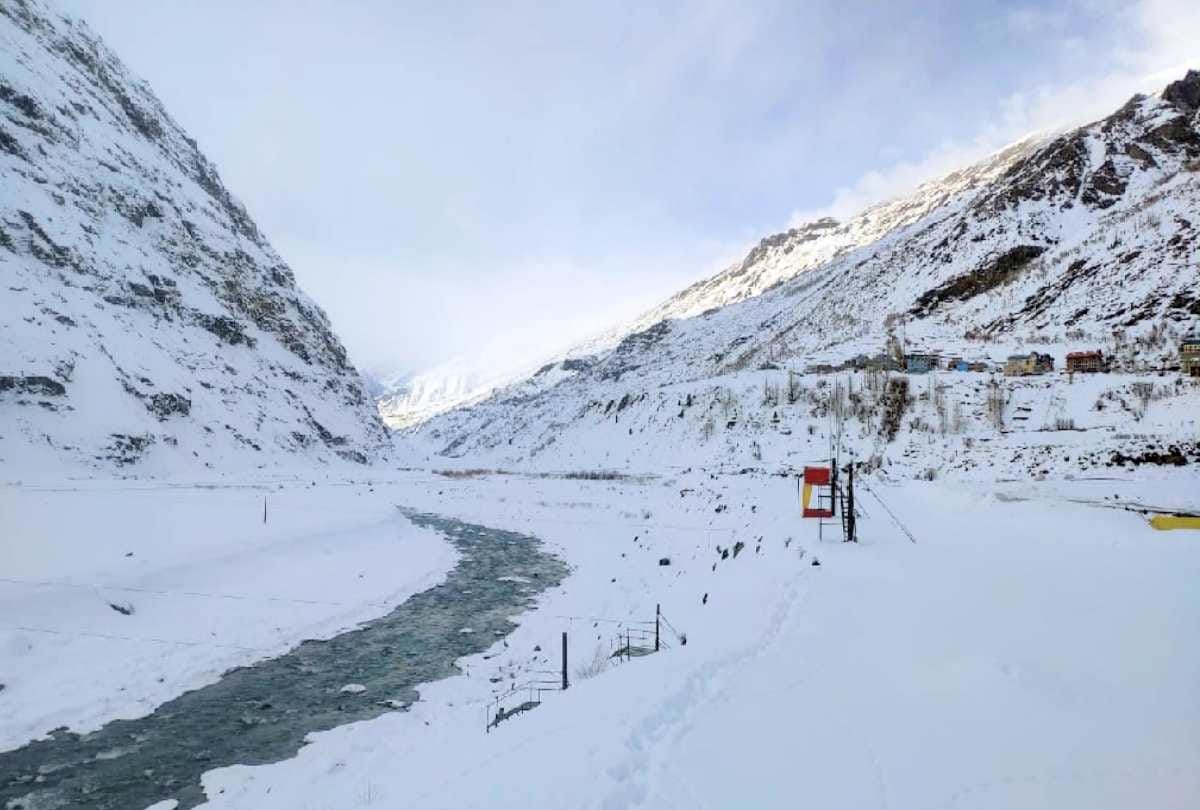 himachal weather update: Snowfall on high peaks, snowflake fell in Tindi, heavy rain-snow alert for two days