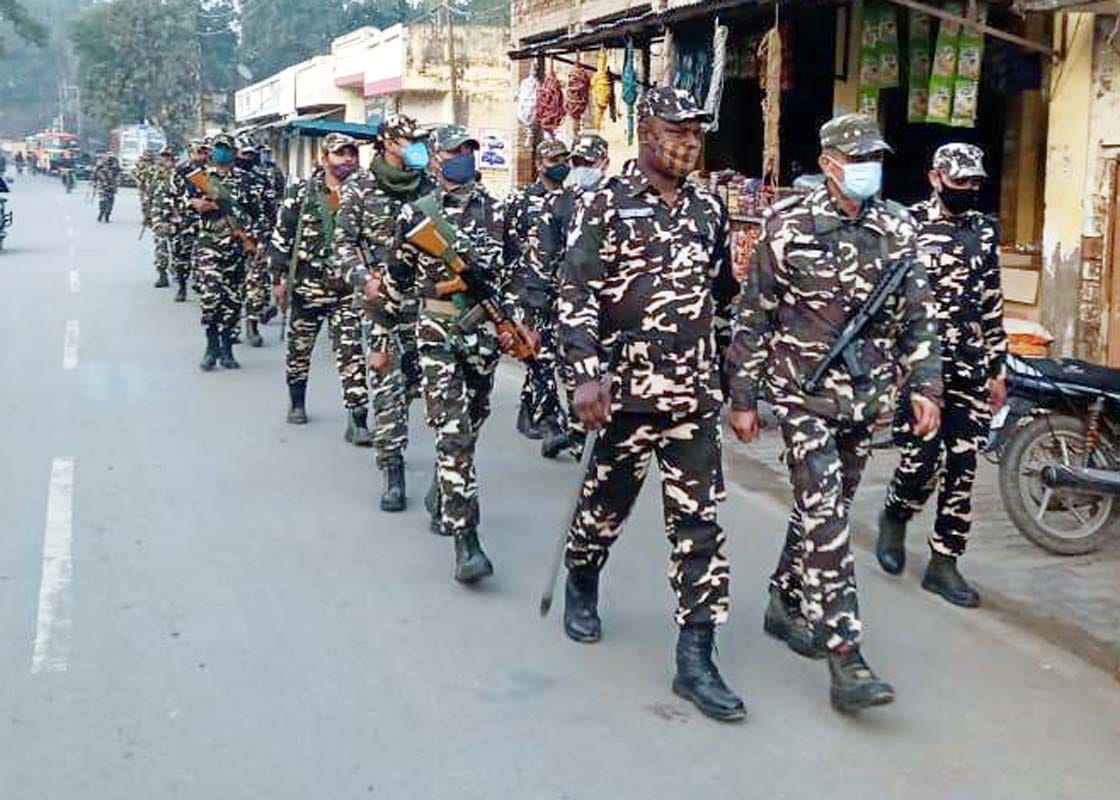 Police did flag march with SSB