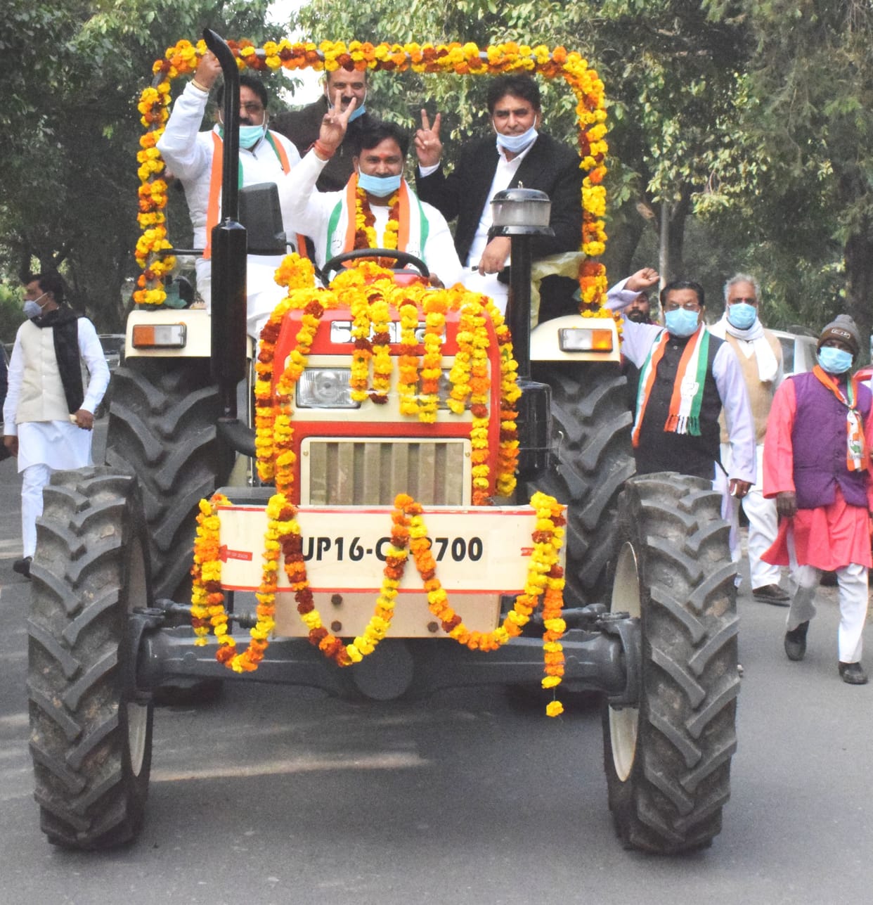Pankhuri Pathak from Noida and Manoj Chaudhary from Jewar nominated