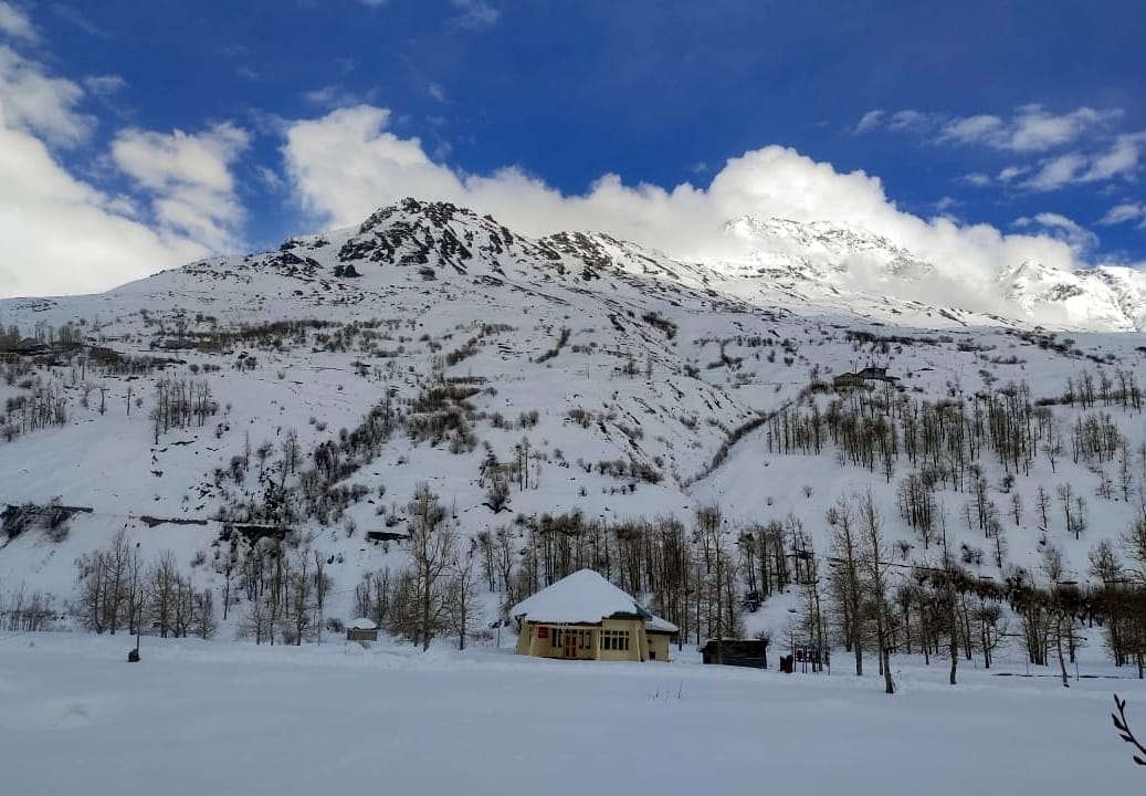 Yellow alert in Lahaul, fear of iceberg falling