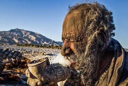 scientists baffled by good health of 87 year old man who hasnt bathed in 67 years