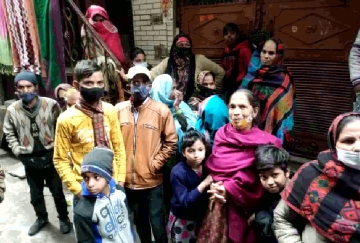 Delhi Seemapuri mother and four kids death Case Mohit woke up many times to urinate himself husband telling himself innocent