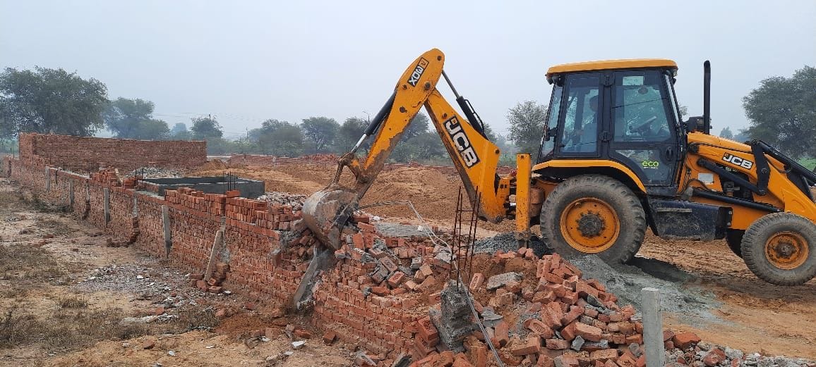 DTP department demolished construction without CLU construction, broke roads