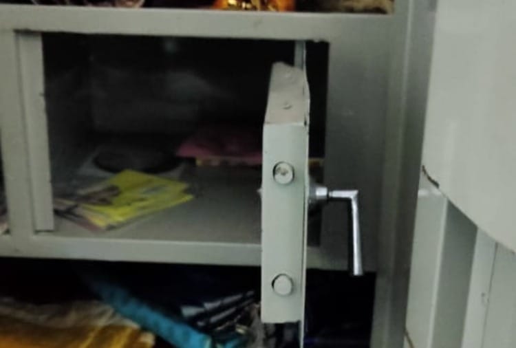 Theft in two houses in Saraswati Vihar of Sonipat