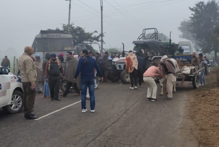 Tractor and Punjab roadways bus collided in Tohana