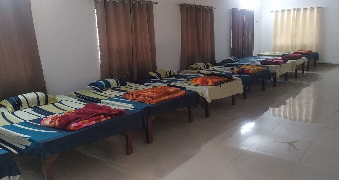 Night shelter fit, accommodation for 60 people