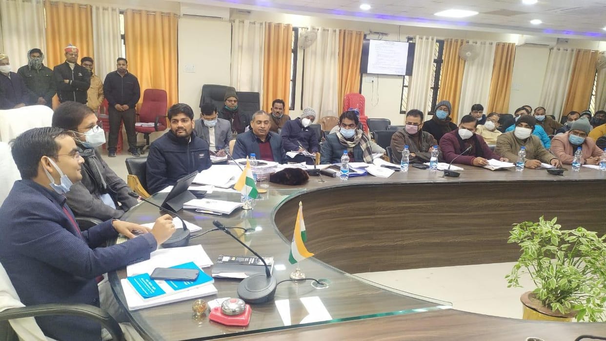 Sector and zonal magistrates should have better knowledge of EVM operation