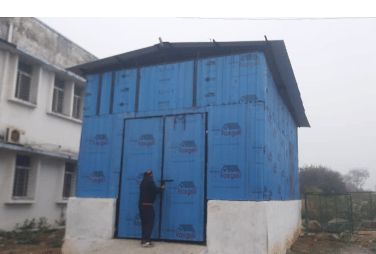 Shivpuri: The lock in the oxygen plant opened on seeing the minister