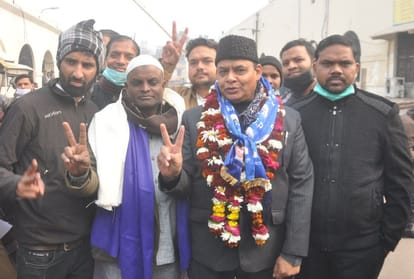 Sp Candidate Rupali Dixit And Shabbir Abbas Asets In Vidhan Sabha Election 2022