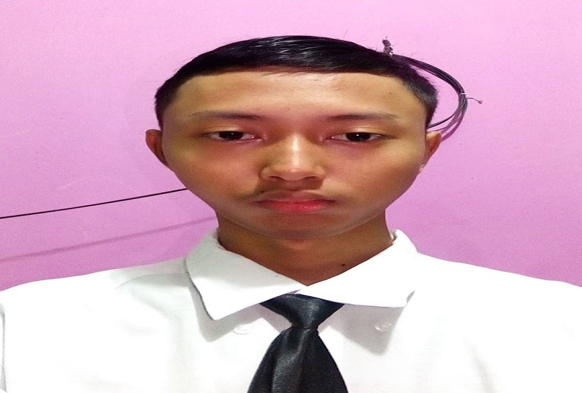 millionaire by selling selfies 22 year old boy sultan gustaf al ghozali became a millionaire