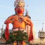 लोनी चौराहे पर बजरंगबली की विशाल प्रतिमा...