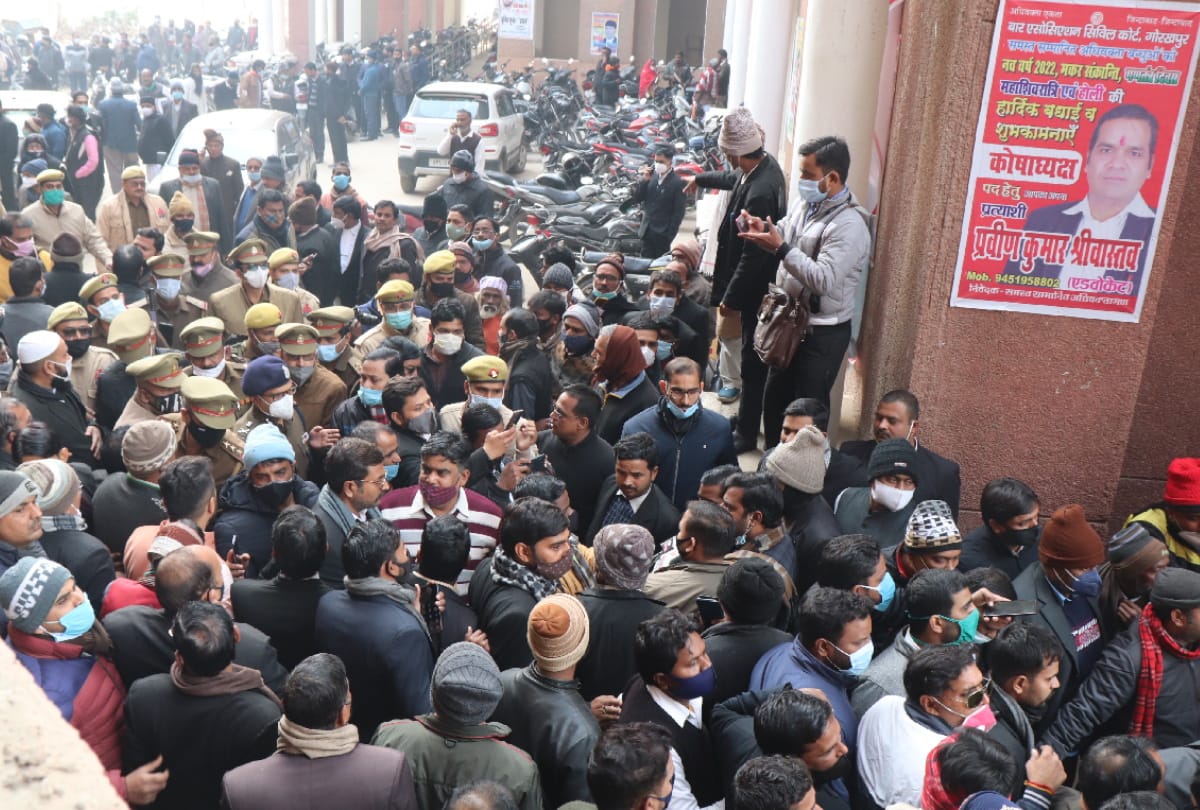 Rape accused shot dead in parking lot of civil court Gorakhpur