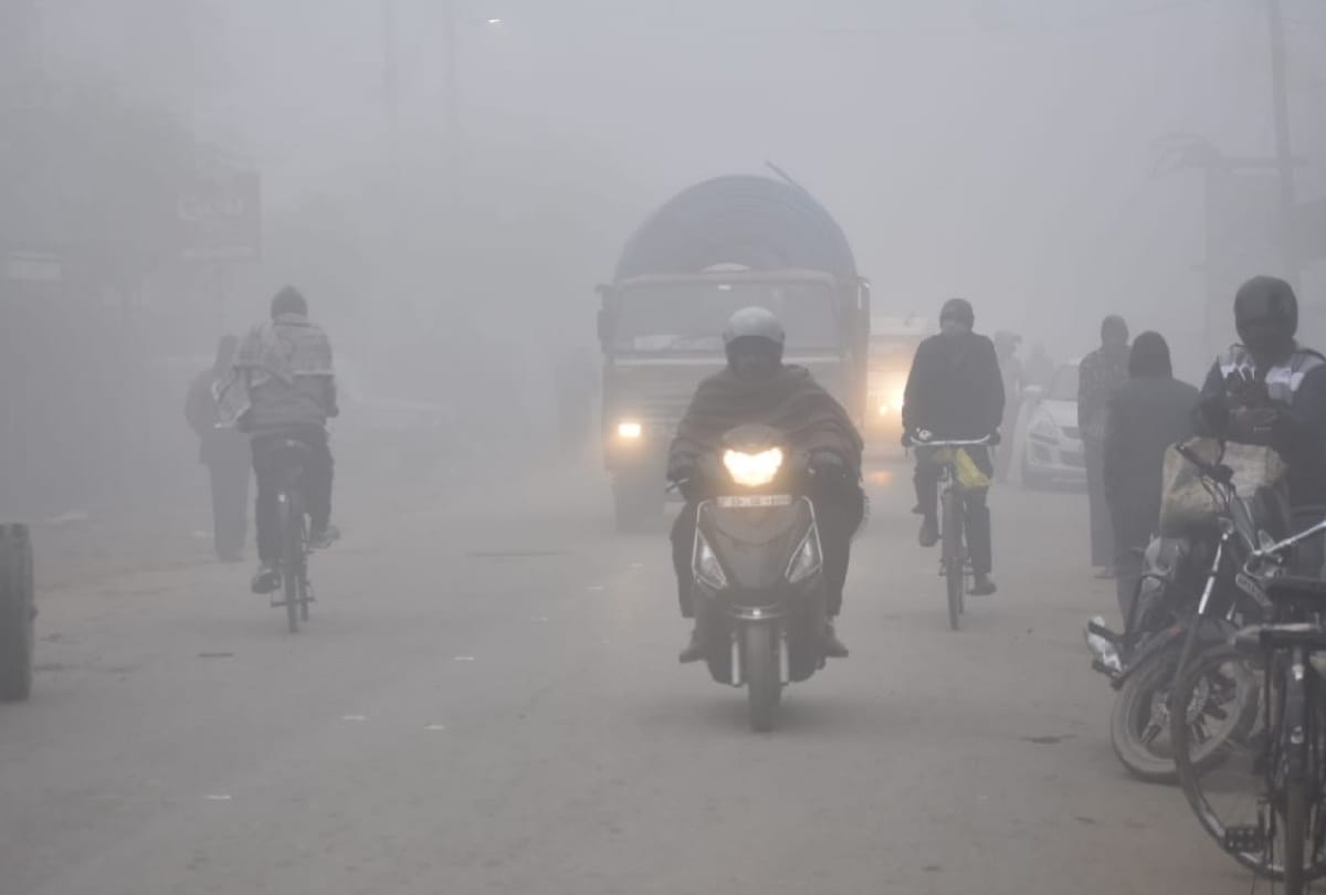 Morning again amidst dense fog sun gave relief in Gorakhpur