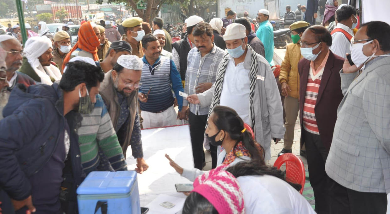 Camps in Mosques, Muslims got the vaccine