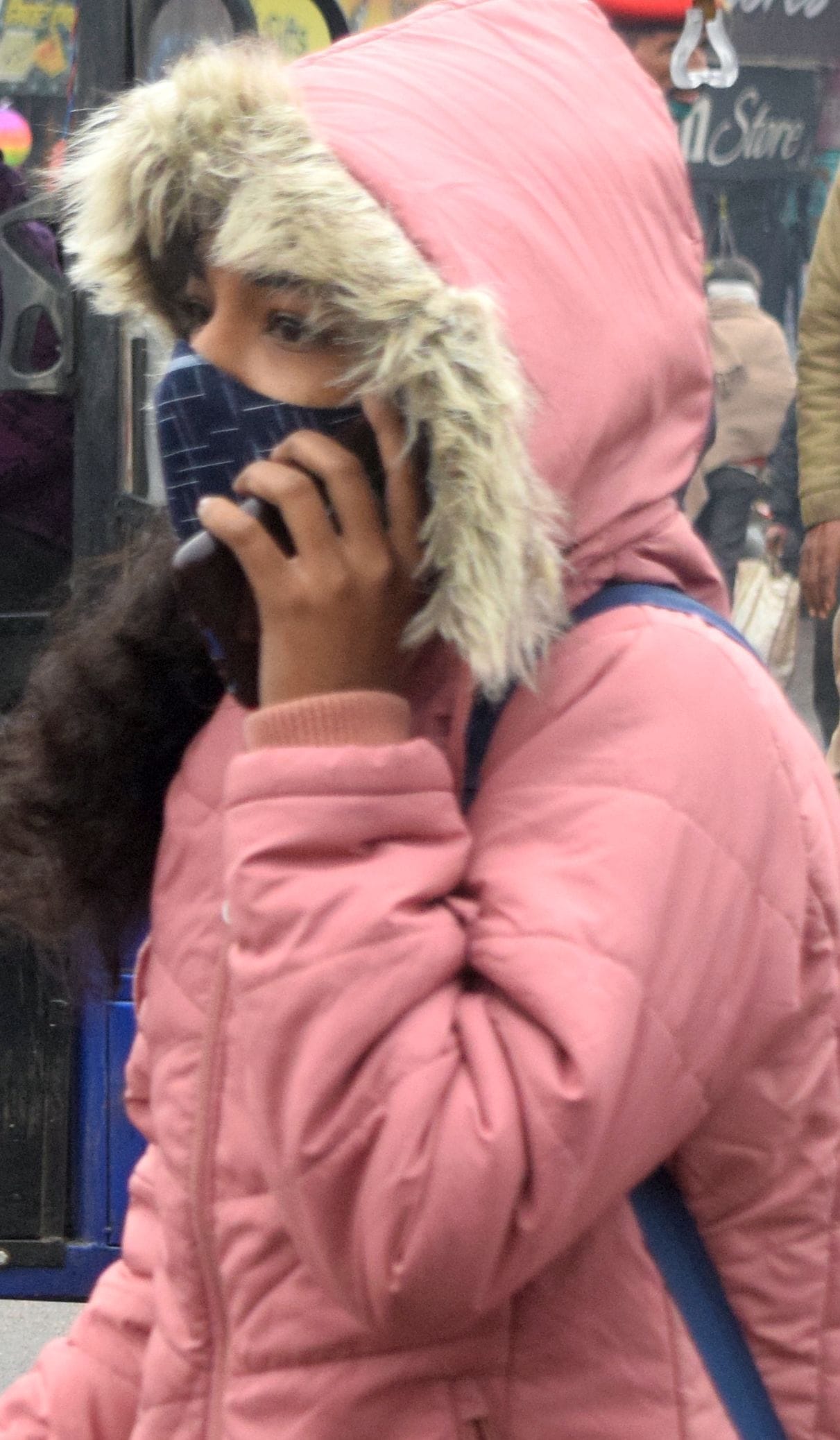 Chills increased due to rain, people trembled