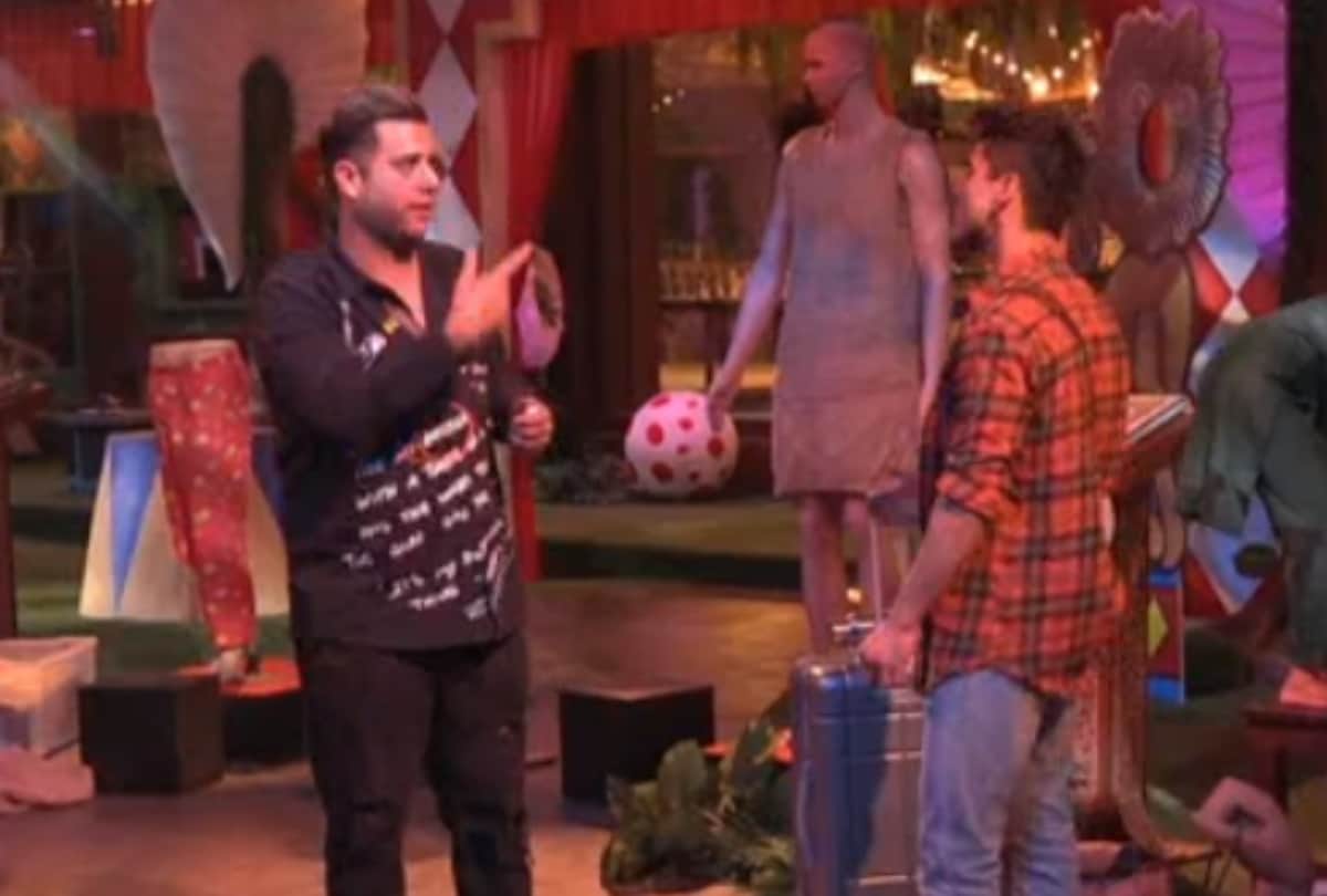 Bigg Boss 15 rajiv adatia gets angry on Pratik Sehajpal because of Abhijeet Bichukale fight between the two