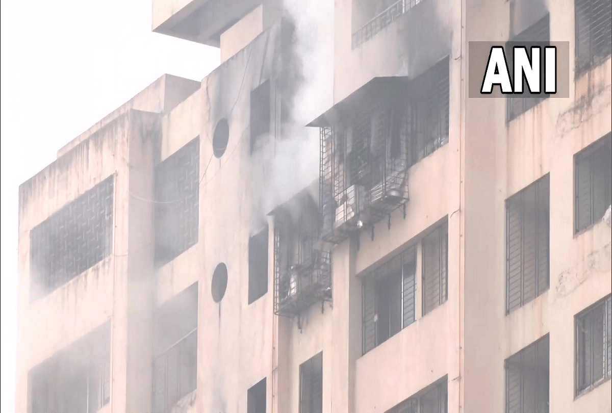 Mumbai:Fire broke out in 20 storeys Kamala building near  Bhatia hospital in Tardeo