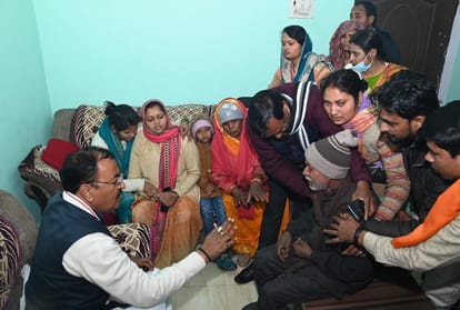 UP Elections 2022: Keshav reached the district for the first time after becoming a candidate from Sirathu, bowed in the court of mother Sheetla