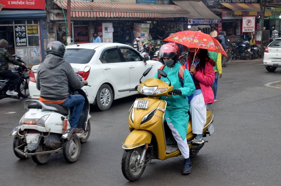purvanchal varanasi weather update winter and cold increase due to rain weather forecast of two days
