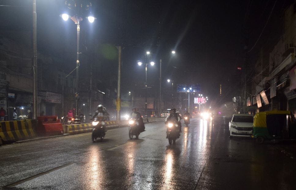 purvanchal varanasi weather update winter and cold increase due to rain in baranas weather forecast of two days