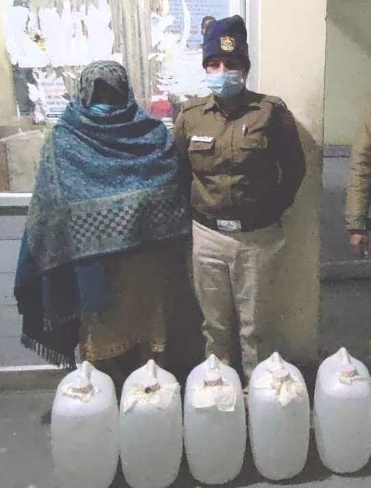 Raw liquor found at woman smuggler's house
