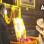 पीएम मोदी ने लोकसभा में नेताजी को दी श्रद्धांजलि