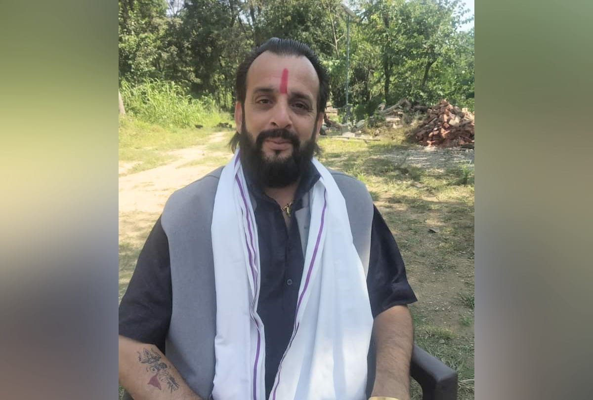 poisonous liquor case and congress leader neeraj thakur connection in chandigarh