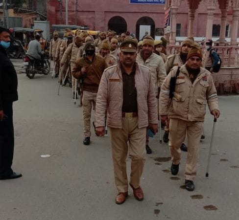 Mathura: Flag march out in the city, security assured