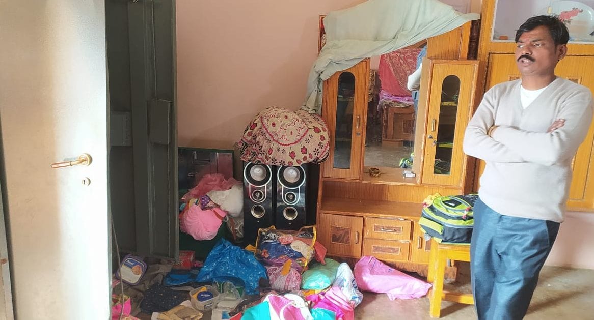 fathepur news,Goods worth 10 lakhs stolen from Galla businessman's house