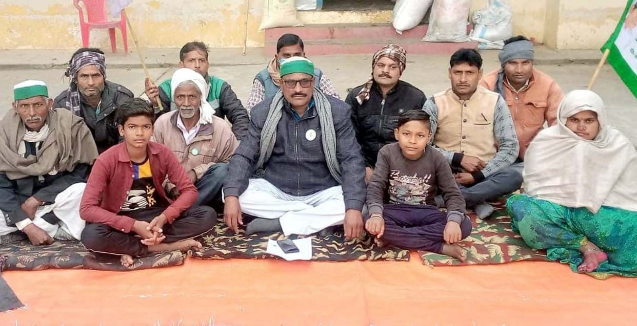 dharna by farmers