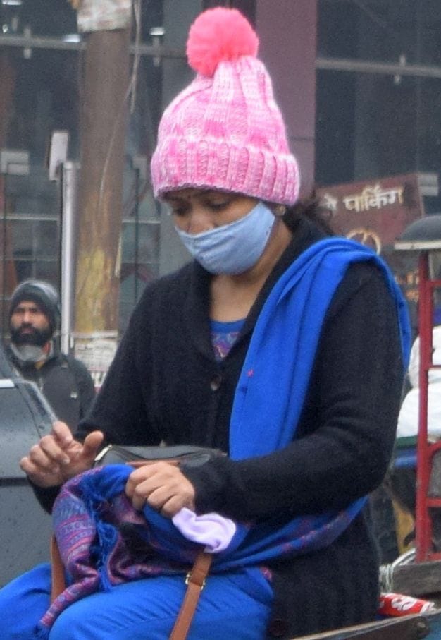 190 infected, including six policemen