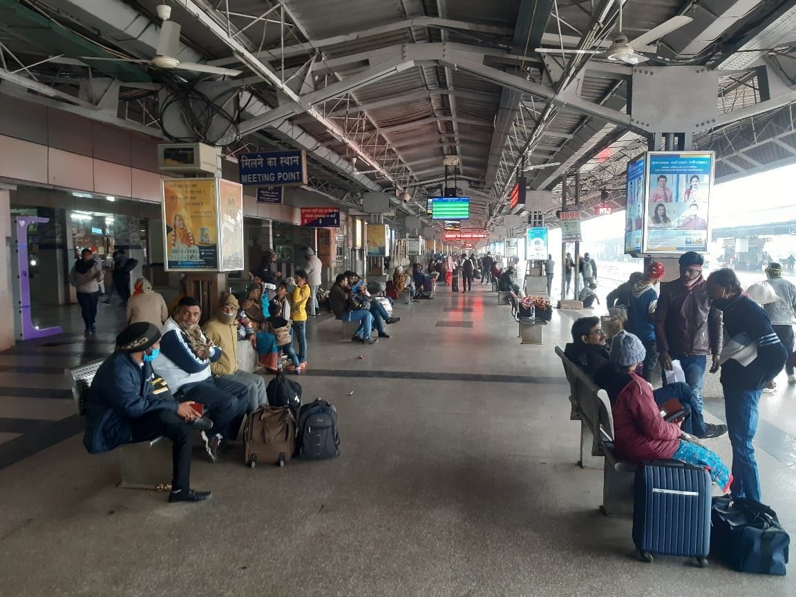 Mathura: Agra to Delhi railway track started after 25 hours