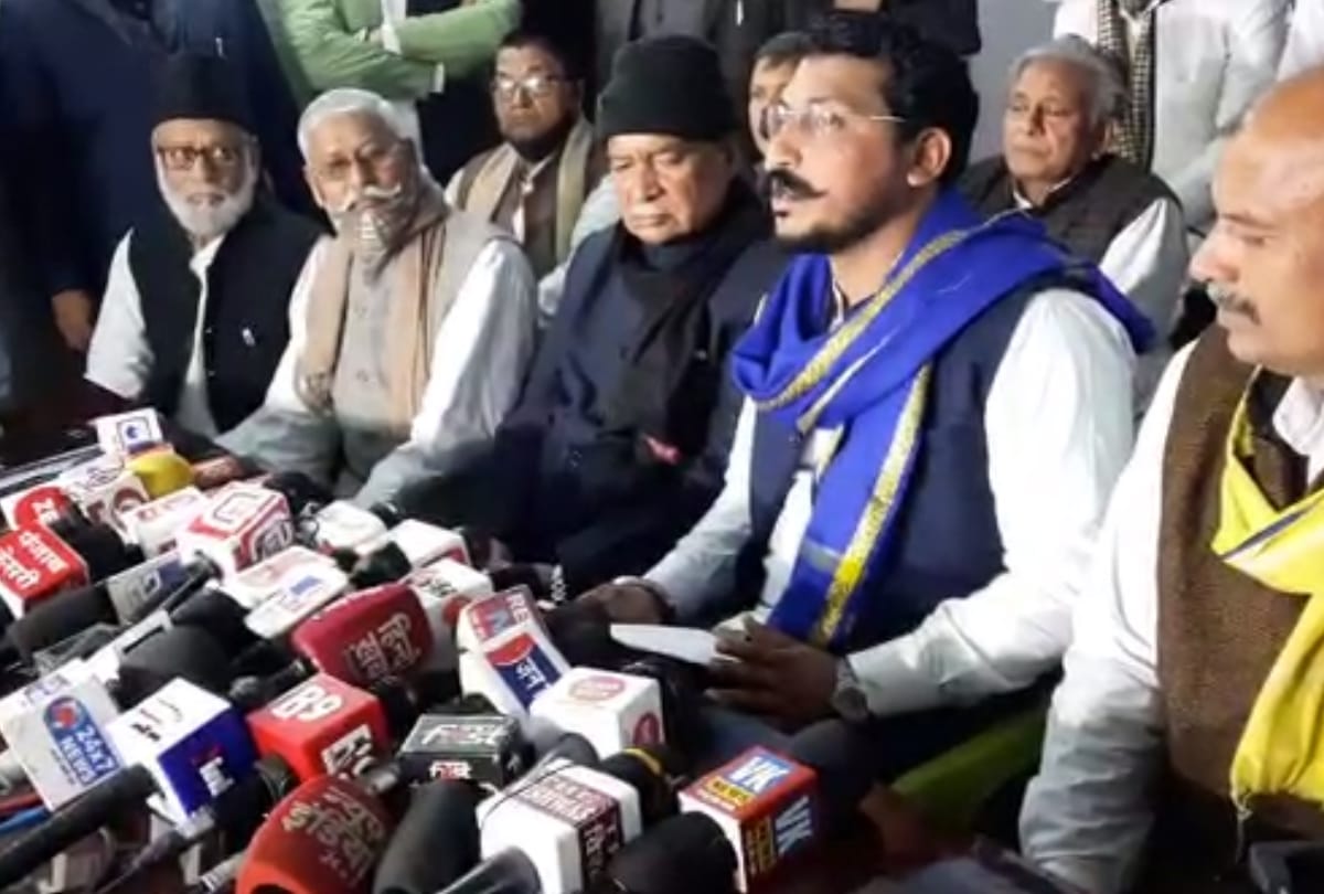 Chandrashekhar azad formed samajik parivartan morcha.